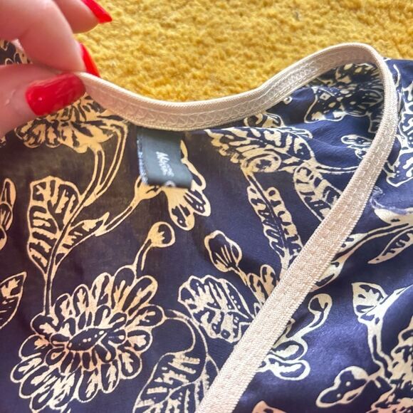 MAGGIE COULOMBE Luxury Resort Wear - Picture 3 of 5